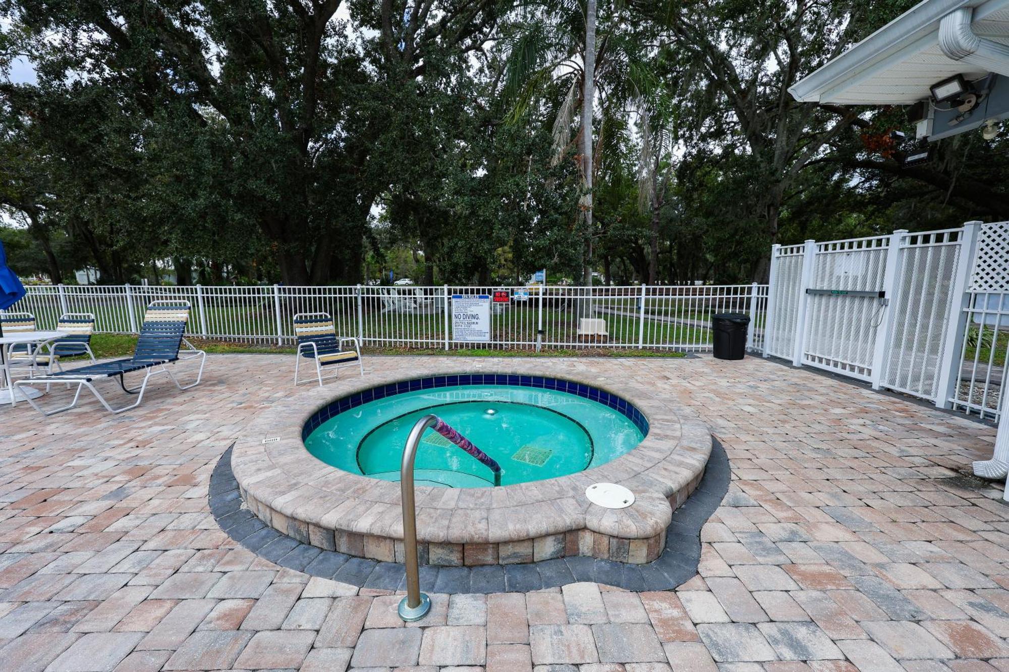 New! Family Cottage Near Disney-Sleep 6 Kissimmee Bagian luar foto